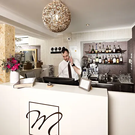 Mama's Design & Boutique 4* Братислава