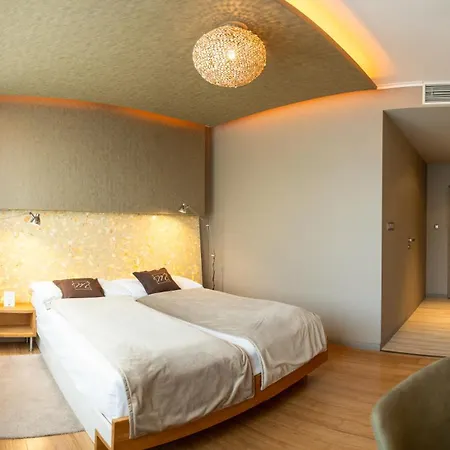 Mama's Design & Boutique Hotel 4*