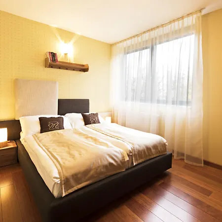 Mama's Design & Boutique 4* Братислава