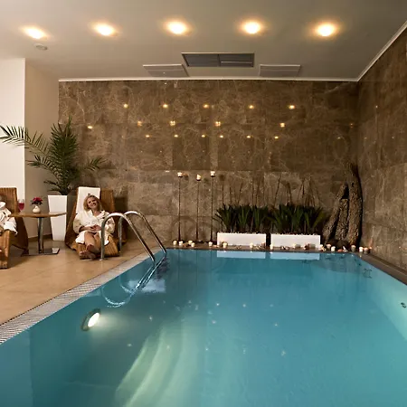 Mama's Design & Boutique 4* Bratislava