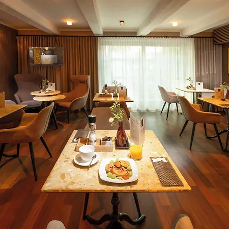 Hotel Mama's Design & Boutique