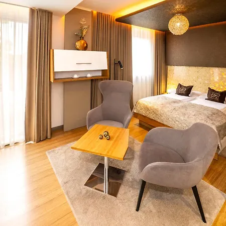 Mama's Design & Boutique