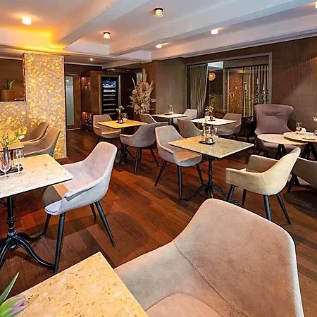 Hotel Mama's Design & Boutique 4*