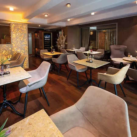 Mama's Design & Boutique Hotel Pressburg