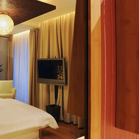 Hotel Mama's Design & Boutique 4*