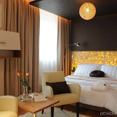 Mama's Design & Boutique Hotel 4*