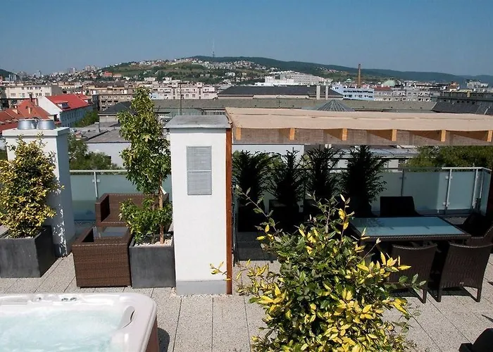 Mama's Design & Boutique 4* Bratislava