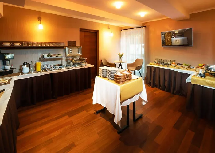 Mama's Design & Boutique