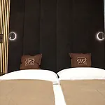 Mama's Design & Boutique Отель Братислава