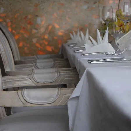 Mama's Design & Boutique Hotel Bratislava