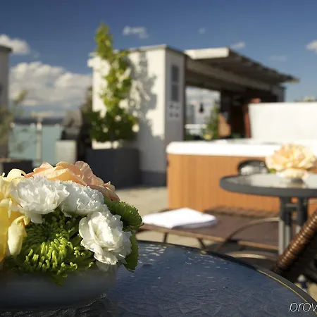 Mama's Design & Boutique Hotel